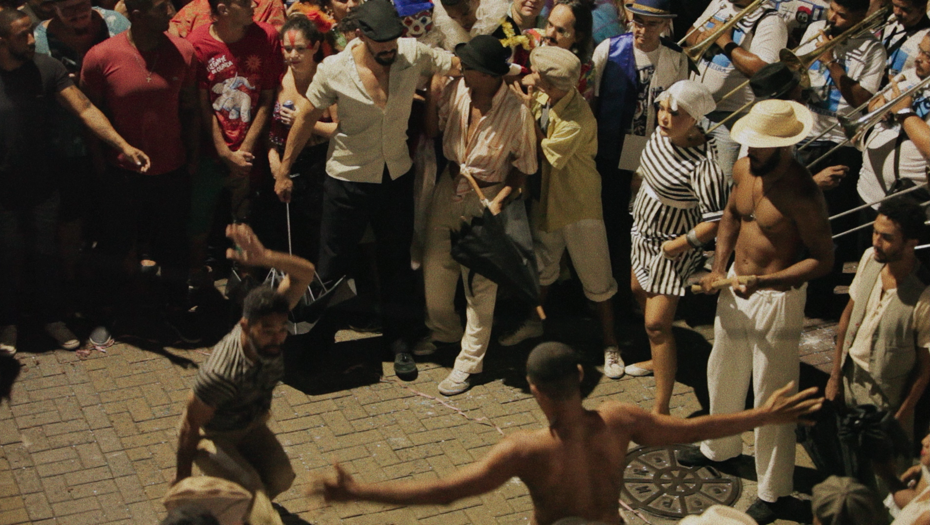 Doc.MIS | Retratos fantasmas