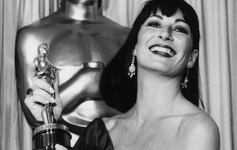 Mostra Anjelica Huston 75 Anos